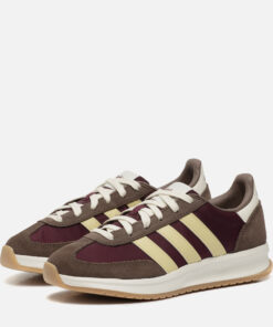 Adidas Run 70s 2.0 Sneakers bruin Synthetisch