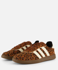Alternative view of Adidas Breaknet Sleek Leopard Sneakers bruin