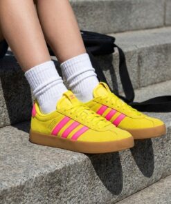 Adidas VL Court 3.0 Sneakers geel Synthetisch