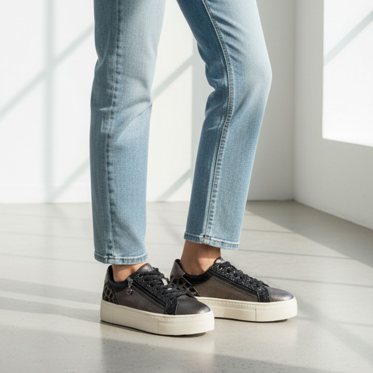 Tamaris Essentials Sneakers grijs Synthetisch