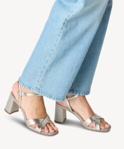 Tamaris Sandalen met hak goud Synthetisch